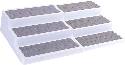3-tier expandable plastic spice rack with adjustable length and non-skid shelves for kitchen organization